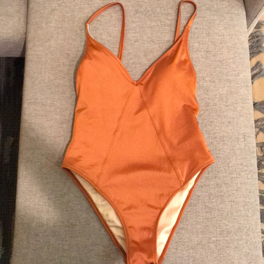 L.A. hearts swimsuit🌸